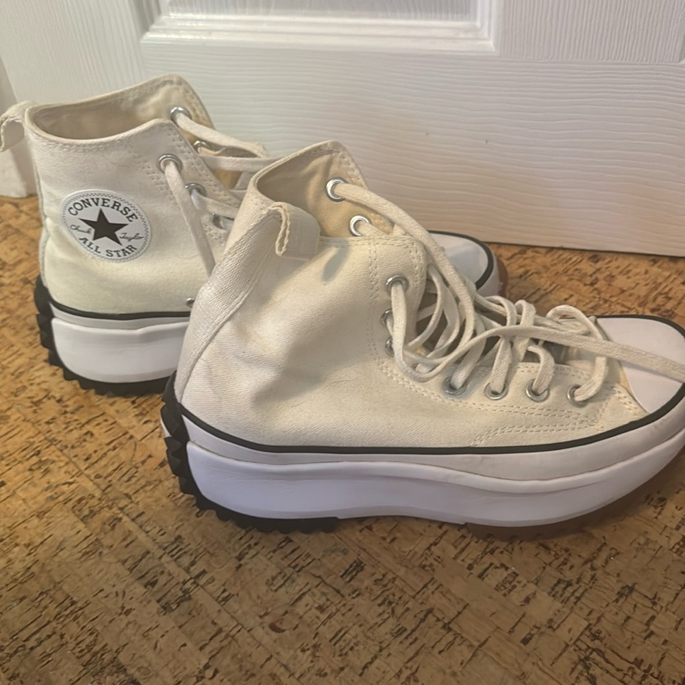 Converse Shoes Womens 8.5 Run Star Hike High Top Platform Sneakers Cream **